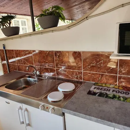 Apartment Talija *