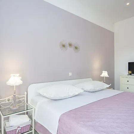 Talija Apartment *
