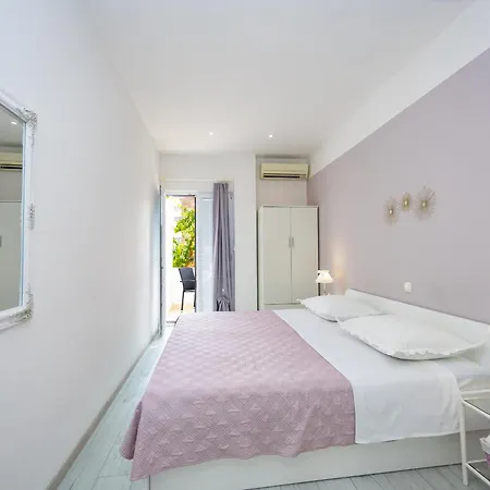 Talija * Podgora (Split-Dalmatia)